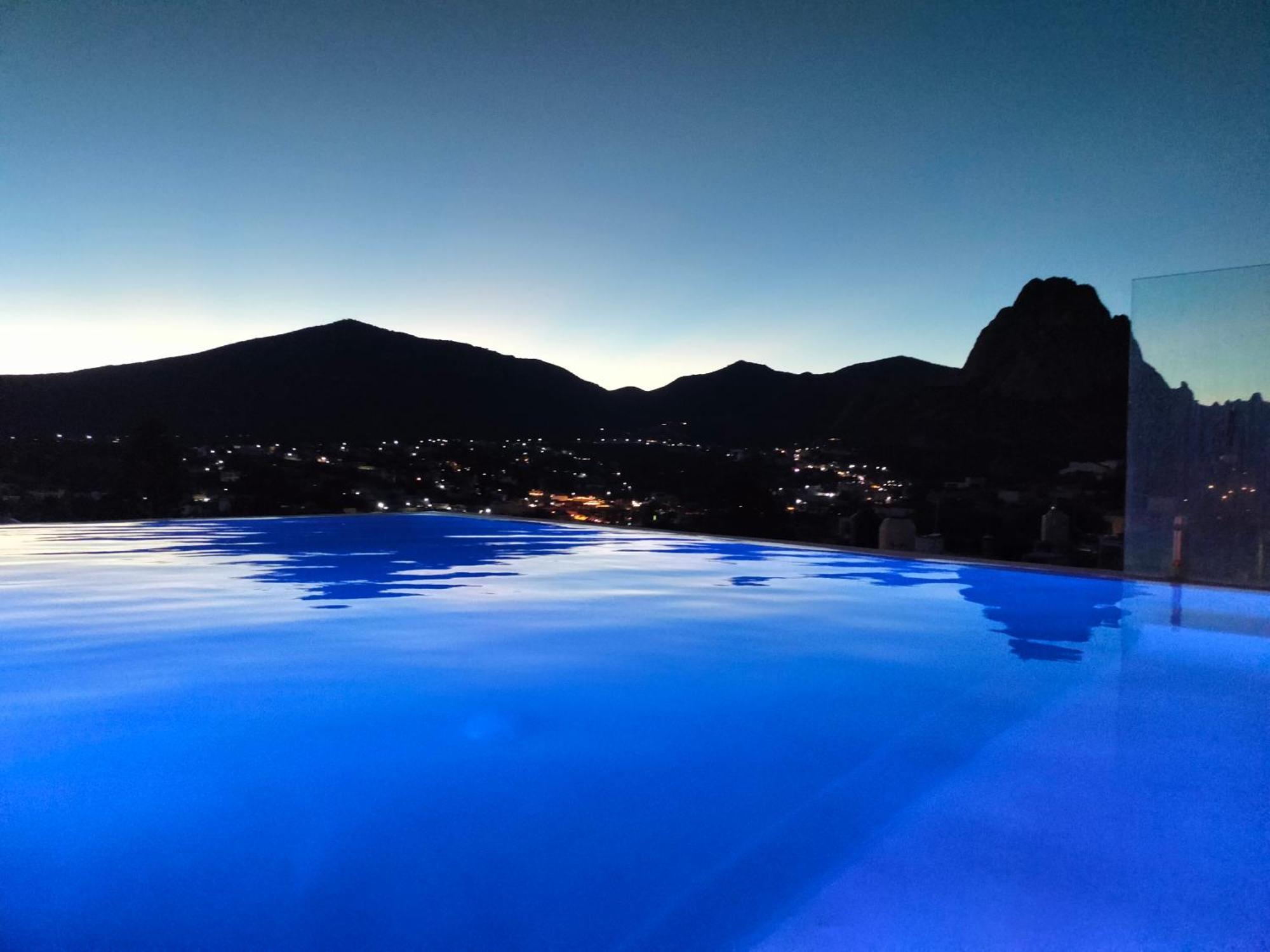 Hotel Villa Penasco 버날 외부 사진